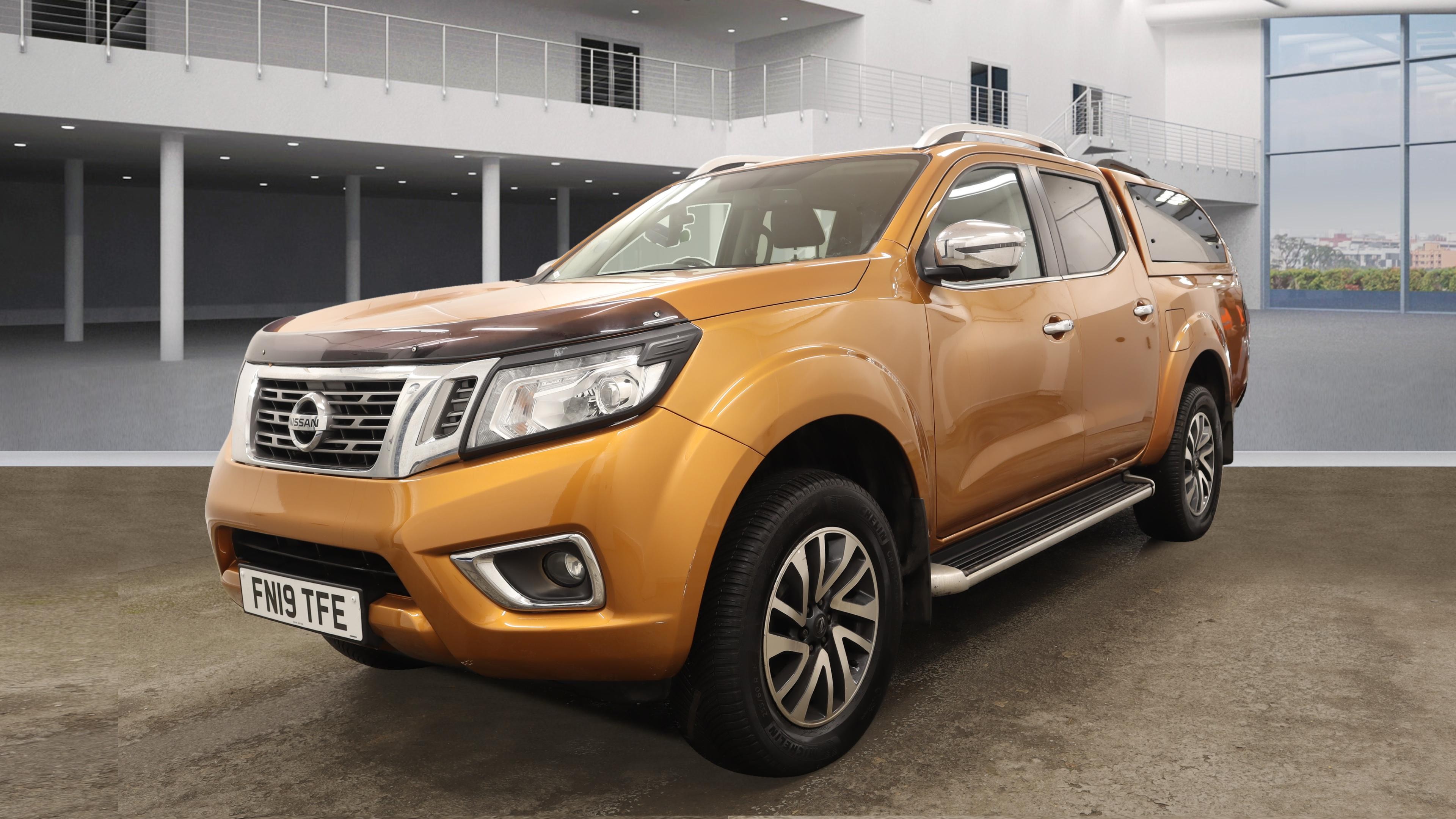 NISSAN Navara